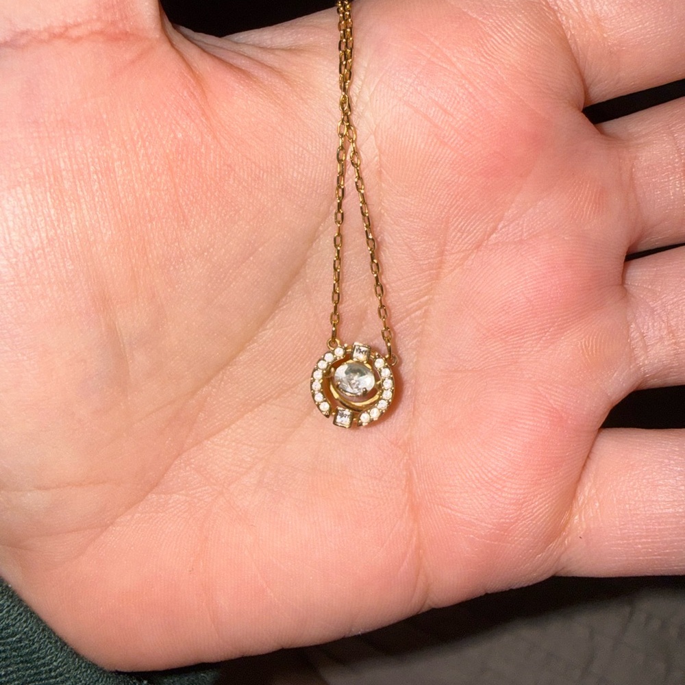 Swarovski floating crystal pendant necklace